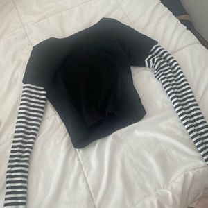 Brandy Melville Long Sleeve 90s Top